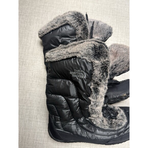 THE NORTH FACE NUPTSE Puffer Boots Black Goose Down Faux Fur Snow Women’s Sz 8 - Picture 7 of 7